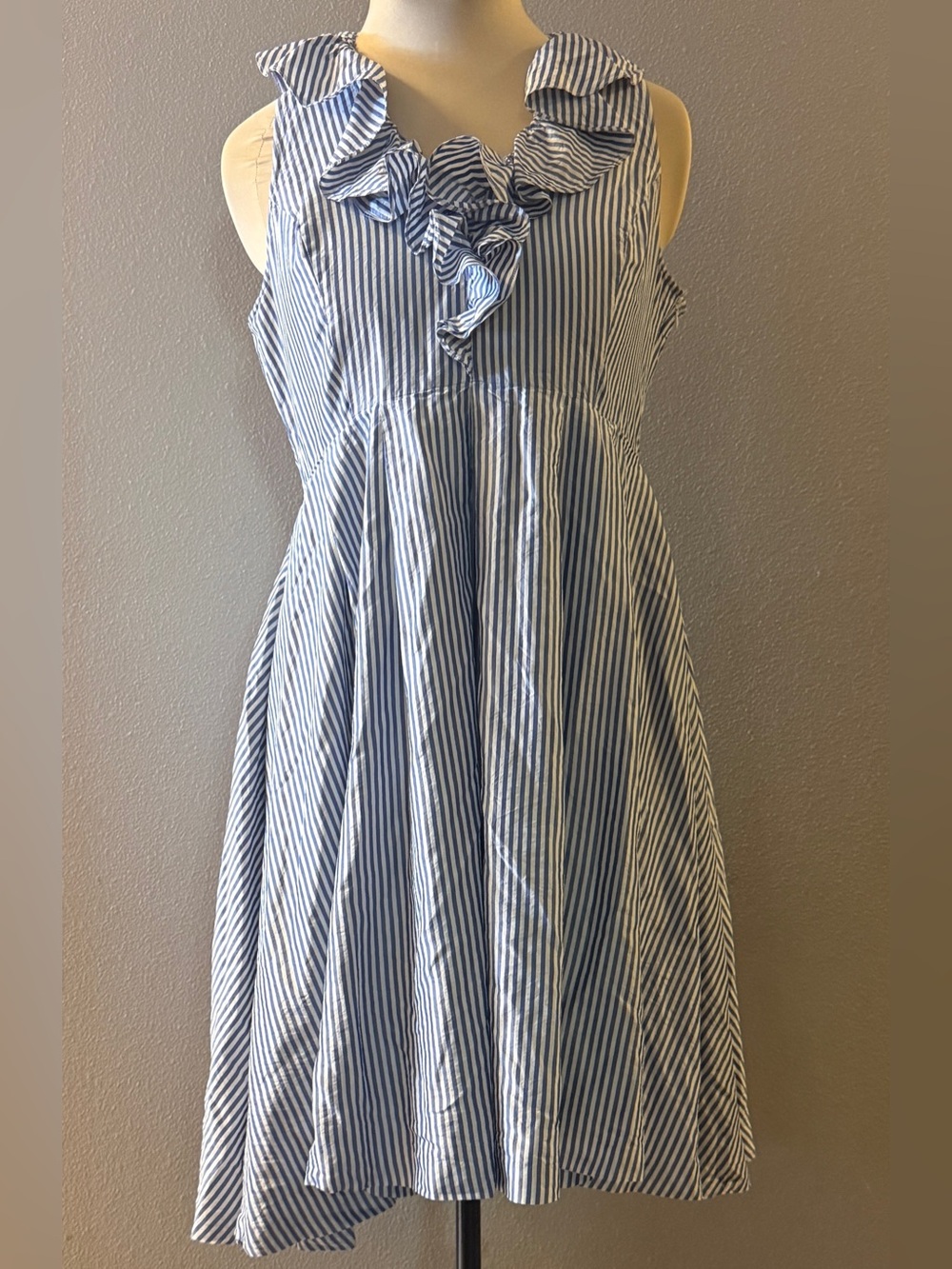 Lauren Ralph Lauren Sleeveless Blue & White Striped Ruffle Silk Dress Size 12